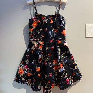 Express gorgeous black floral dress, size 6